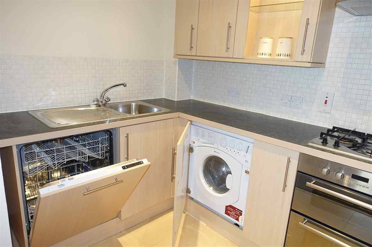 resized-2349823-LAVENDER COURT - KITCHEN 2.jpg